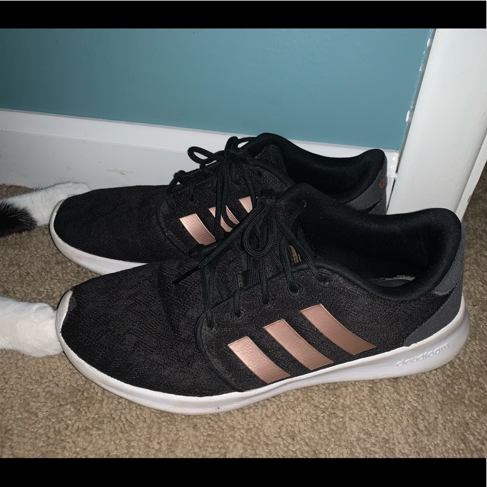 Adidas tennis shoes
